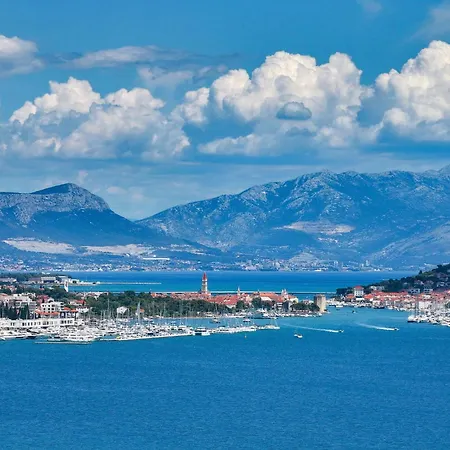 Medena In Seget Donji Διαμέρισμα Τρογκίρ
