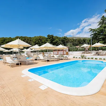 Medena In Seget Donji Διαμέρισμα Τρογκίρ